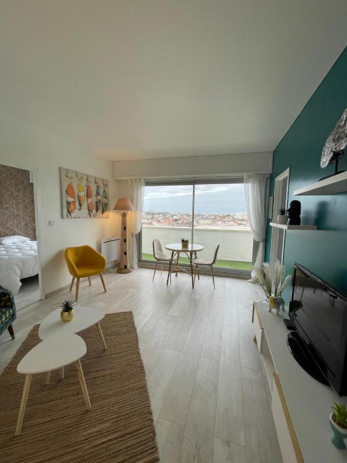 Апартаменты Bright Nest - Open View - Residential Area Ла-Рошель Экстерьер фото