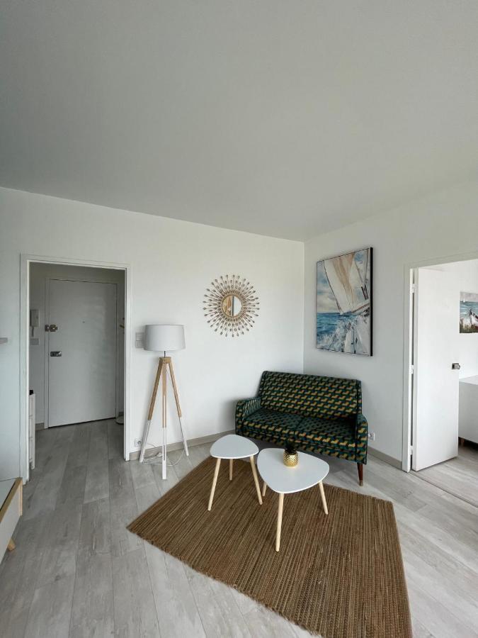 Апартаменты Bright Nest - Open View - Residential Area Ла-Рошель Экстерьер фото